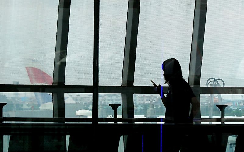 Calling up friends and family is a great way to spend time at the airport. Image credit: www.publicdomainpictures.net Calling up friends and family is a great way to spend time at the airport. Image credit: www.publicdomainpictures.net