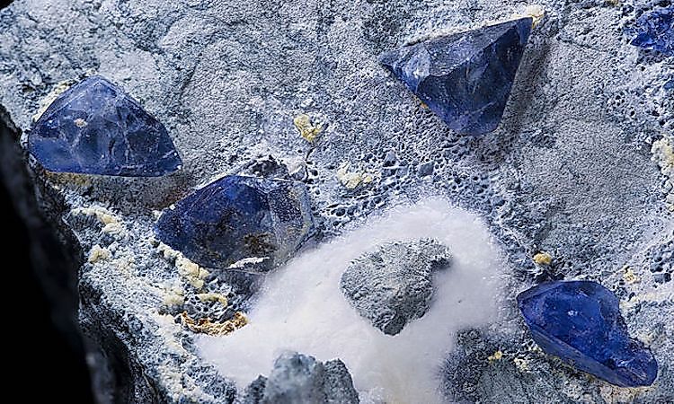 #5 Benitoite -
