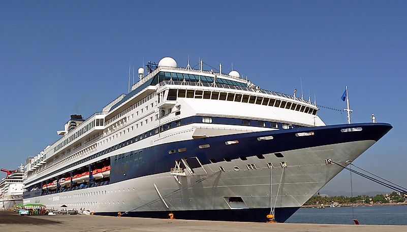 Numerous passengers aboard the Celebrity Mercury where infected with norovirus. Image credit: wikimedia.org.