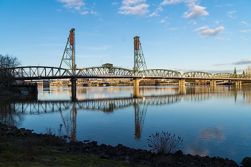 #2 Hawthorne Bridge - Portland, Oregon