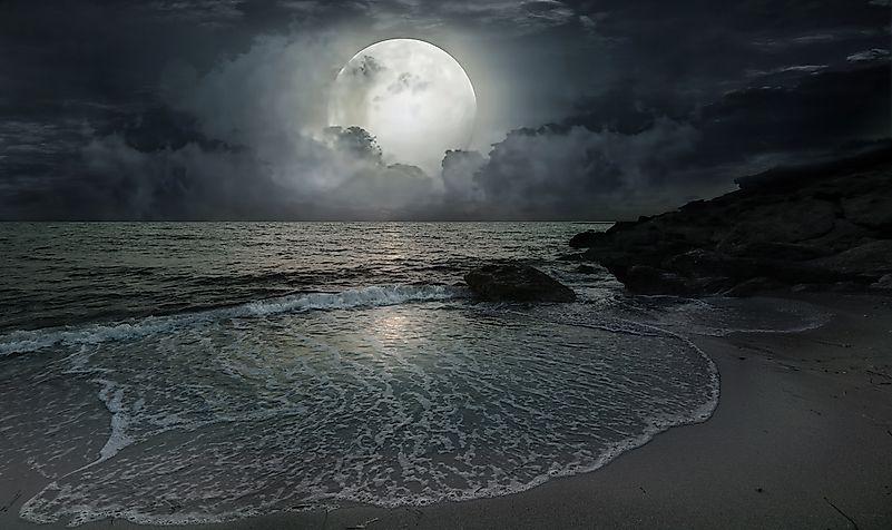 Tides are the most common association when people talk about the effects moon has on our planet. Tides are the most common association when people talk about the effects moon has on our planet.