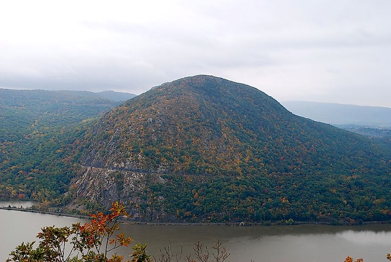 Storm King Mountain from atop Break Neck Ridge. Image credit: Ahodges7/Wikimedia.org Storm King Mountain from atop Break Neck Ridge. Image credit: Ahodges7/Wikimedia.org