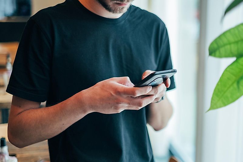 Text your friends everyday during self-isolation. Photo by Jonas Leupe on Unsplash