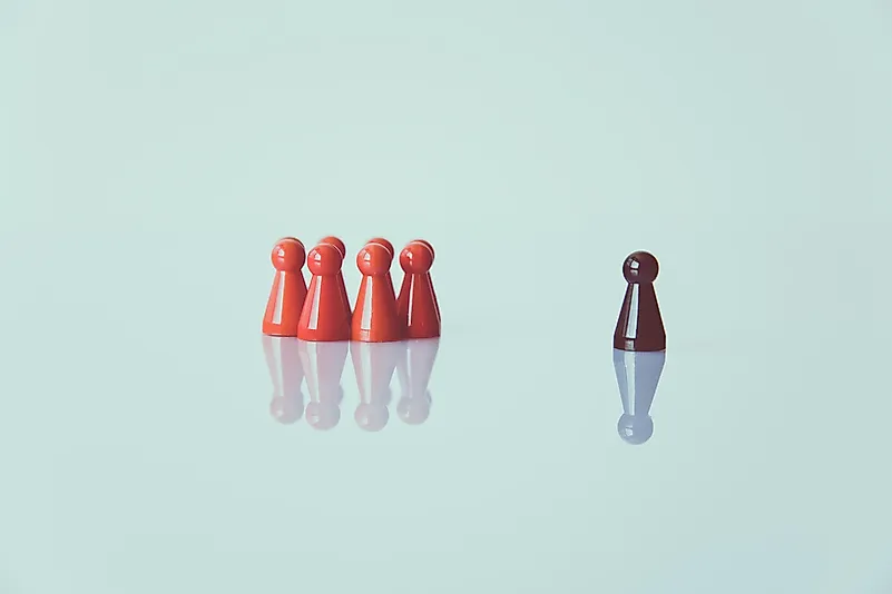 A xenofobia tem como alvo principalmente os chineses e os asiáticos.  Foto de Markus Spiske em Unsplash