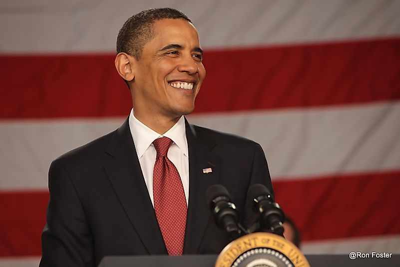 No ano de 2009, Barrack Obama foi eleito sobre John McCain e se tornou o primeiro presidente afro-americano.  Crédito da imagem: Ron Foster Sharif / Shutterstock.com