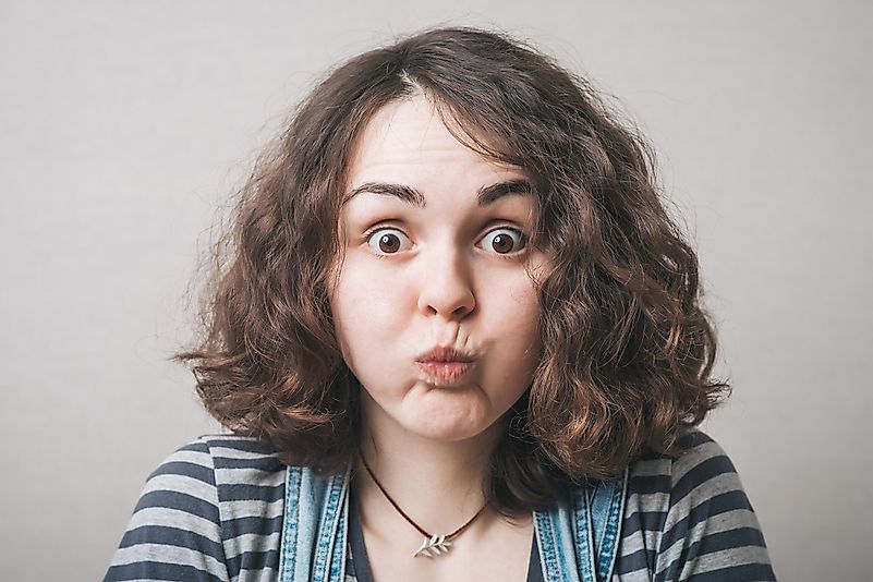 No, holding your breath for 10 seconds to see if you will feel uncomfortable, stiff, or if you will cough is not the right way to check if you have the coronavirus. No, holding your breath for 10 seconds to see if you will feel uncomfortable, stiff, or if you will cough is not the right way to check if you have the coronavirus.