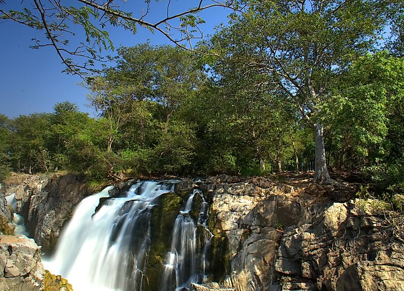 #6 Hogenakkal Falls