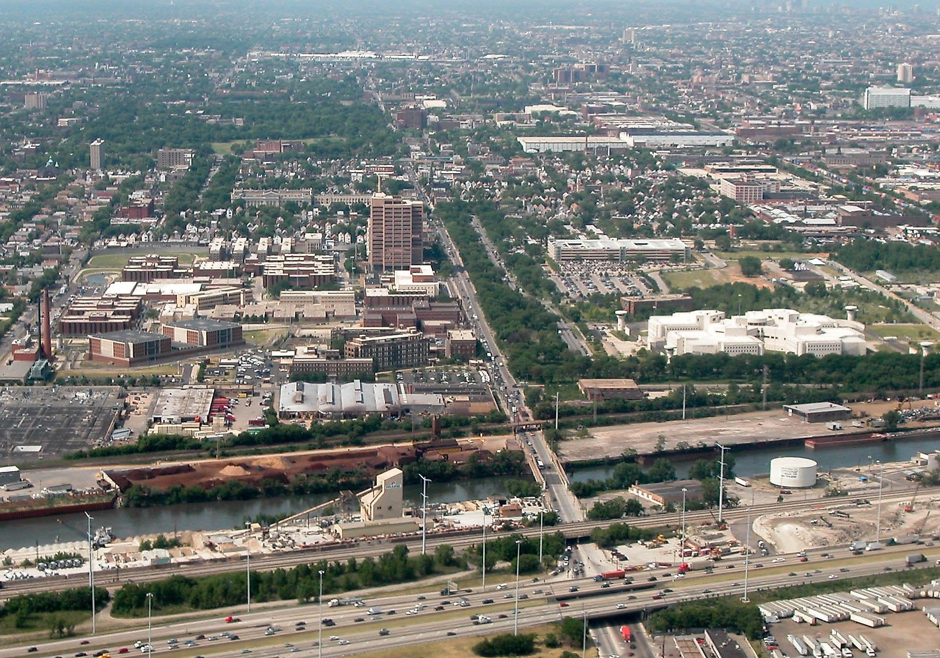 Aerial view of the Cook County Jail complex