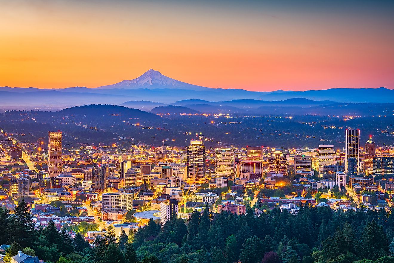 Portland, Oregon, USA, skyline at dusk with Mt. Hood in the distance