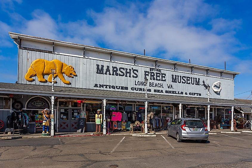 Marsh's Free Museum and Gift Store exterior in Long Beach, Washington