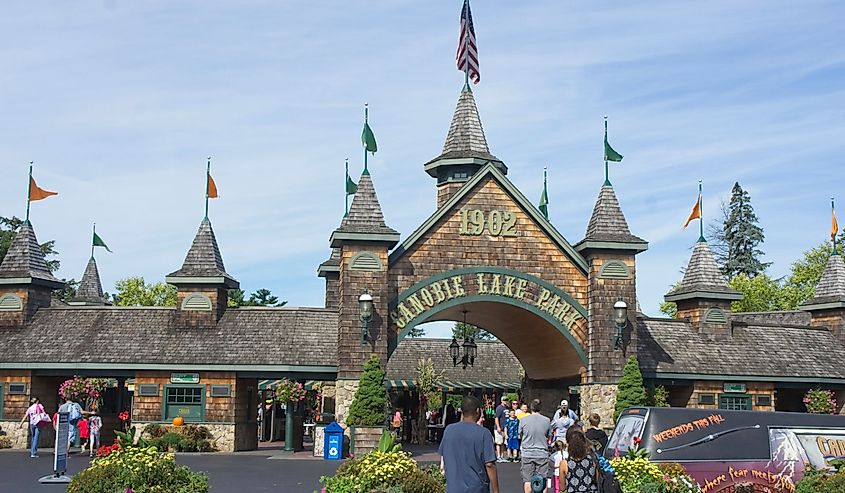 Salem New Hampshire, the entrance to Canobie Lake Park