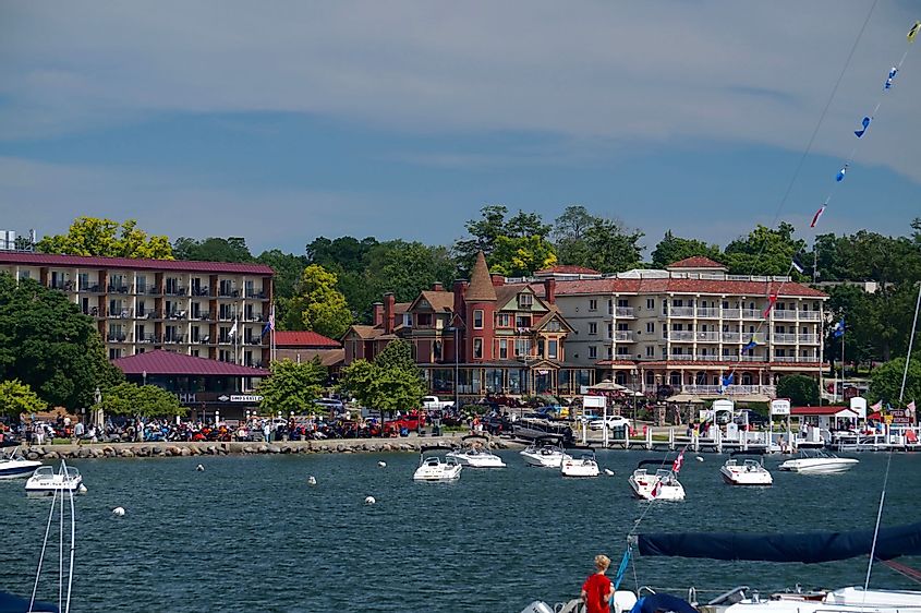 Lakefront Wisconsin Hotels