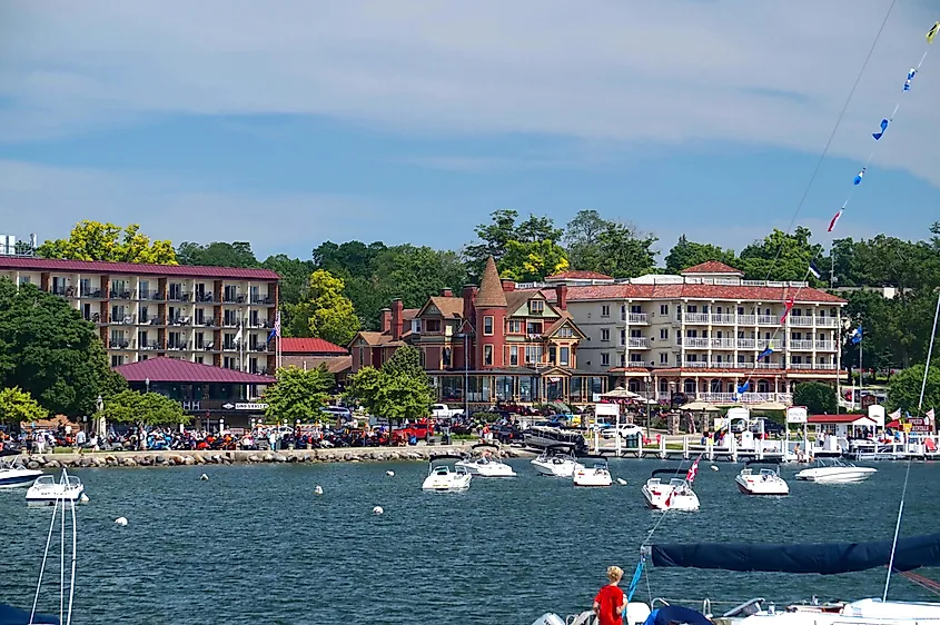 Lakefront hotels in Lake Geneva, Wisconsin.