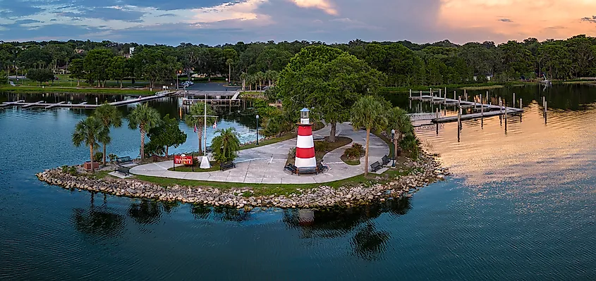  The Mount Dora Lighthouse in Mount Dora, Florida.