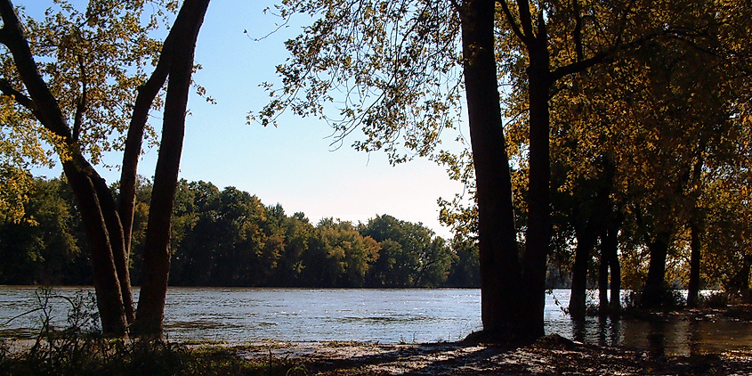The Wabash River in Williamsport, Indiana