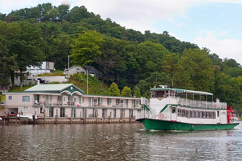 The Star of Saugatuck offers daily river and lake tours