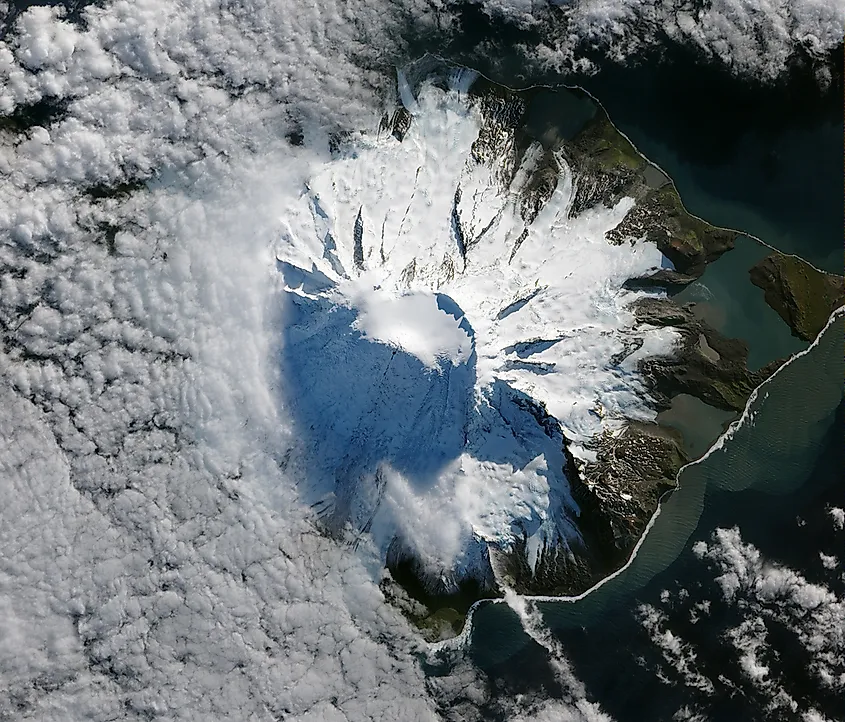 Lava flow on Mawson Peak, Heard Island