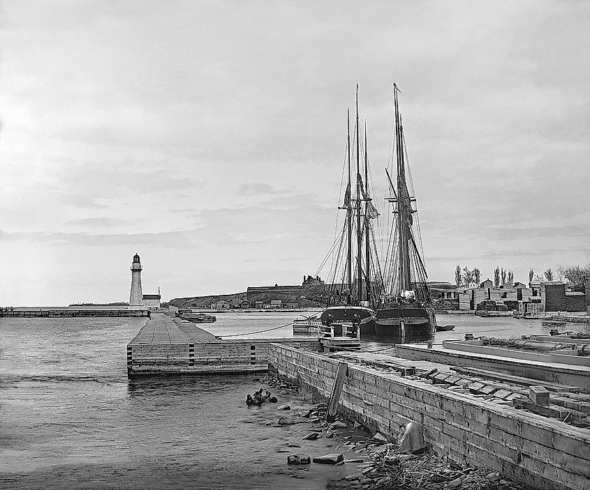 Margaret Muir (right) docked in Oswego, New York
