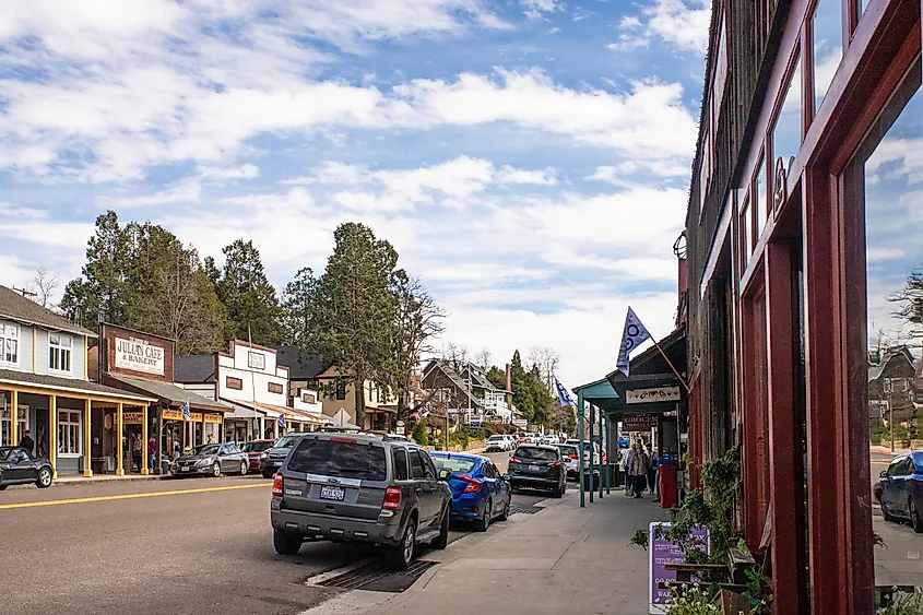 Street scene in historic old town Julian, California.