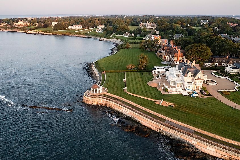 Newport Cliff Walk. Editorial credit: Cavan-Images / Shutterstock.com