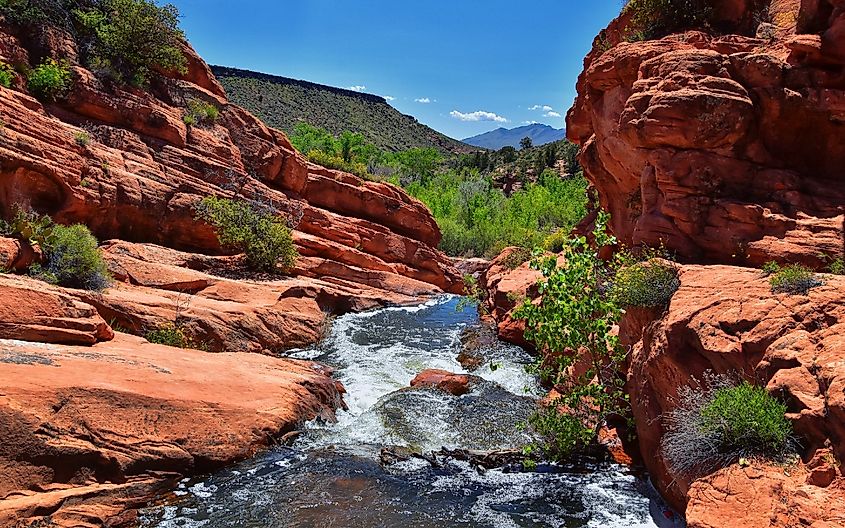 Views of Waterfalls at Gunlock State Park Reservoir Falls.
