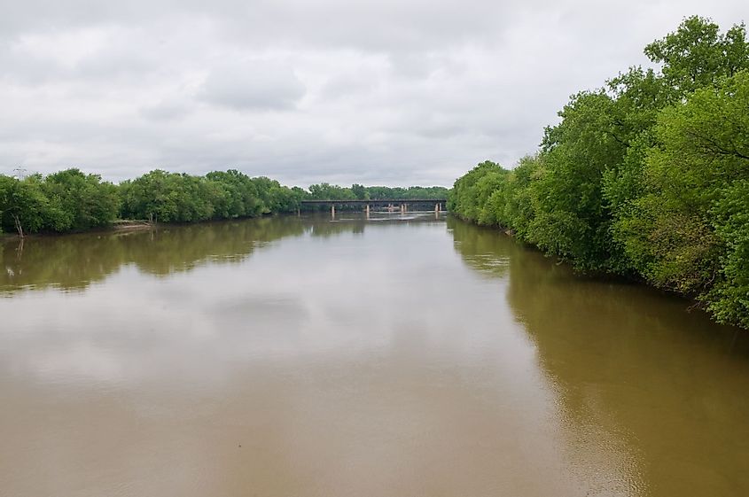 Wabash River on an overcast day in Terre Haute, Indiana