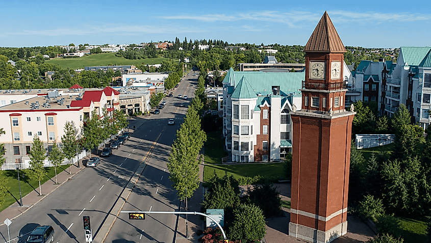 St Albert Clocktower Downtown. Image credit: Fellowedmonton, CC BY-SA 3.0, via Wikimedia Commons.