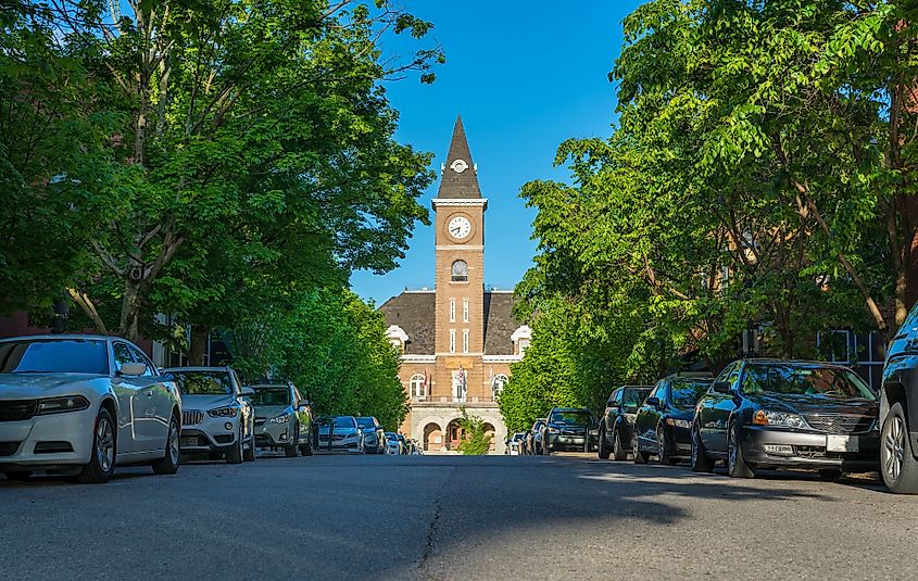 Historic Washington County Courthouse building in Fayetteville Arkansas