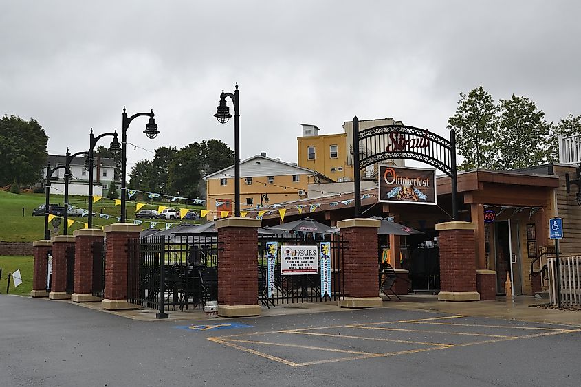 Straub Brewery (Credit: Bruce Gage via Flickr)