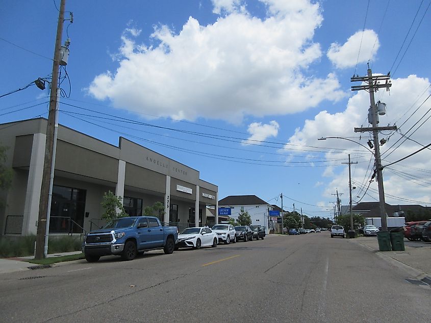 View of Harrison Avenue in Lakeview, New Orleans, Louisiana.