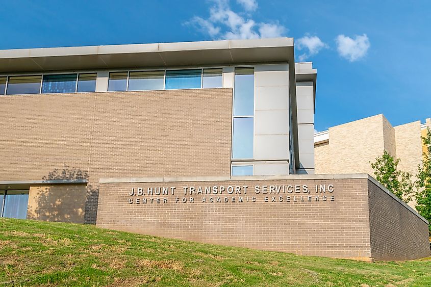 J.B. Hunt Center for Academic Excellence, University of Arkansas, Fayetteville