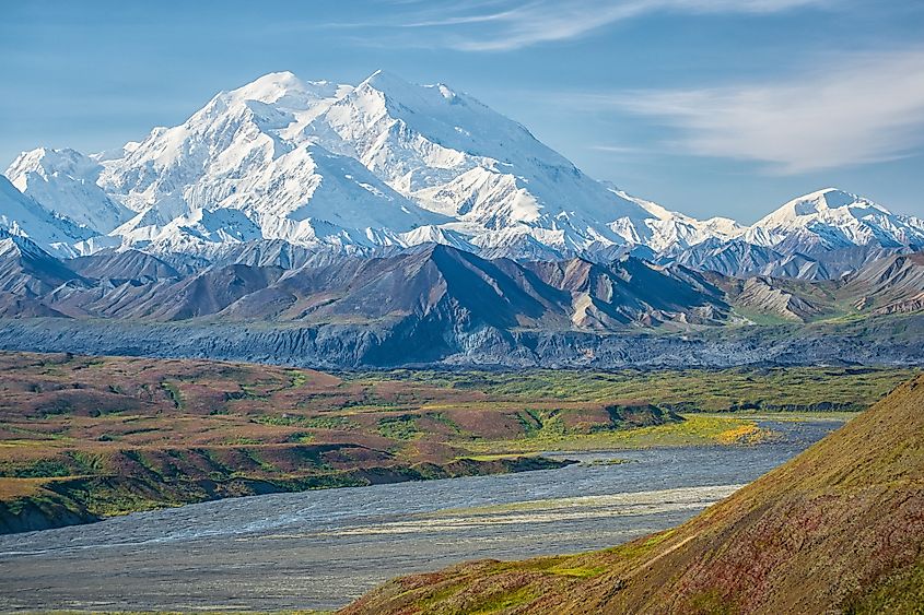 Mount Denali ( Mckinley ) the highest mountain in north america, Alaska