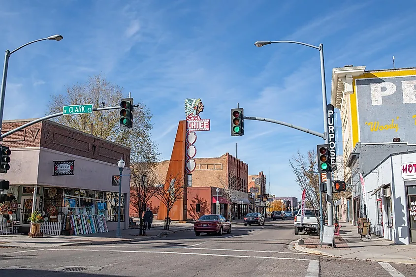 Traffic and urban life in the city of Pocatello, Idaho, USA.