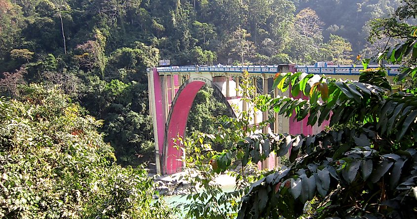 Road and rail routes through northern West Bengal support movement between mainland India and the Northeast.