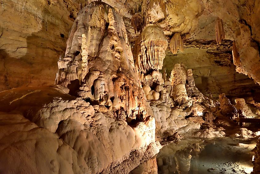 Inside the Natural Bridge Caverns, Texas.