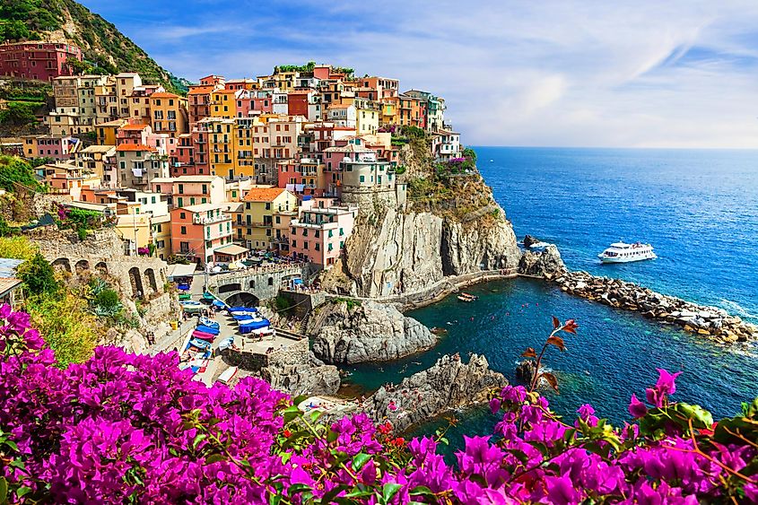 Manarola village , Cinque Terre, Italy.