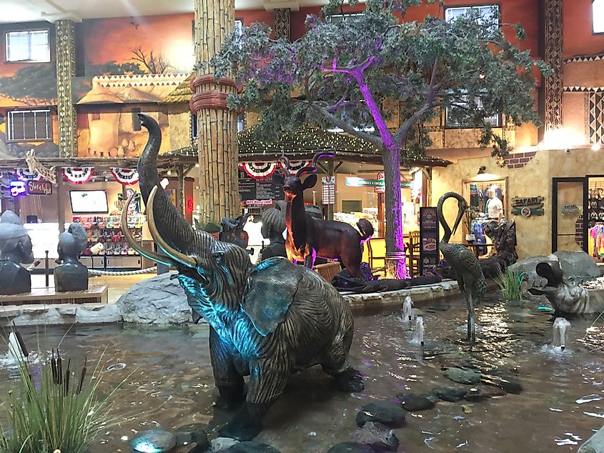 Sculpture of an African elephant inside the Kalahari Resort in Wisconsin Dells (Editorial credit: lito_lakwatsero / Shutterstock.com)