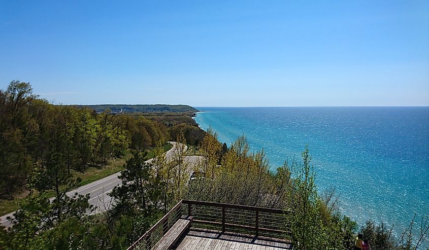 A warm summer afternoon at Western Michigan highway M-22 facing Lake Michigan