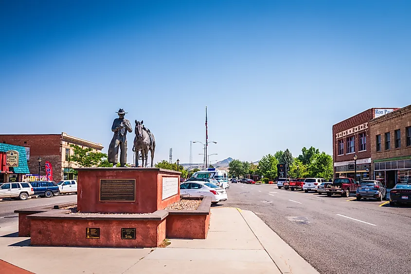  Soil to Riches statue by Carl Jensen in Thermopolis, Wyoming.