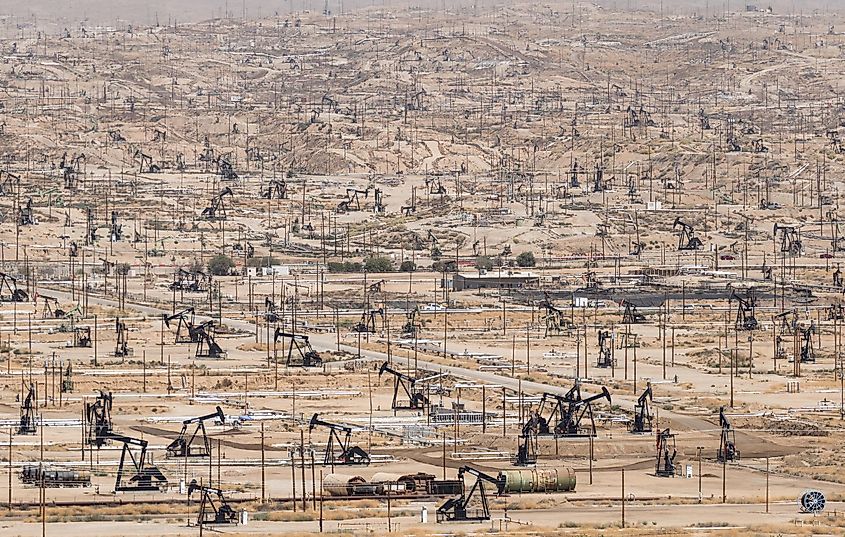 Kern River Oil Field, the most dense oilfield in the United States.