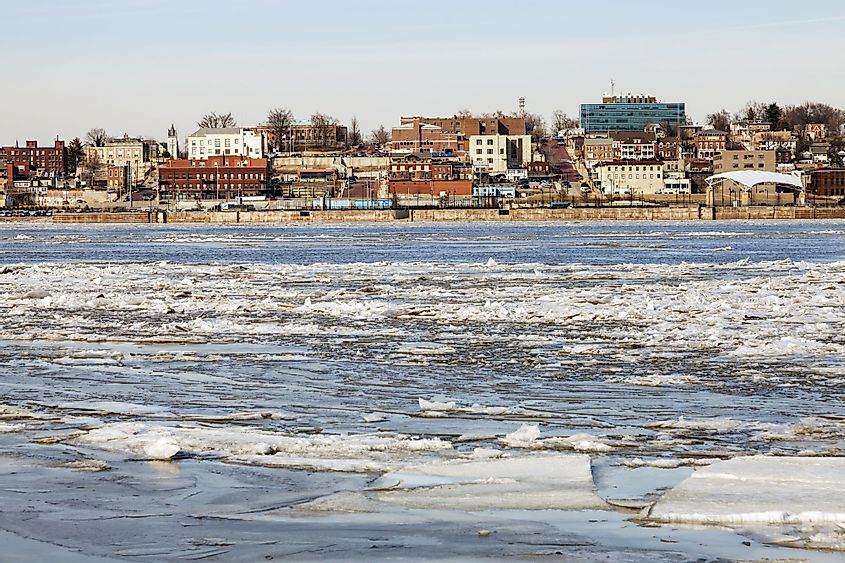 Panorama of Alton, Illinois, across the Mississippi River