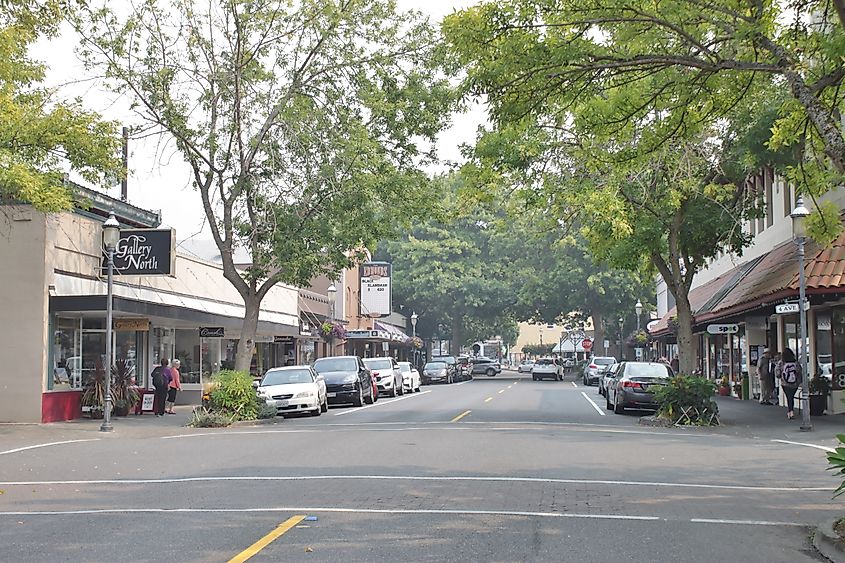 Looking eastbound on Main Street in Edmonds, Washington