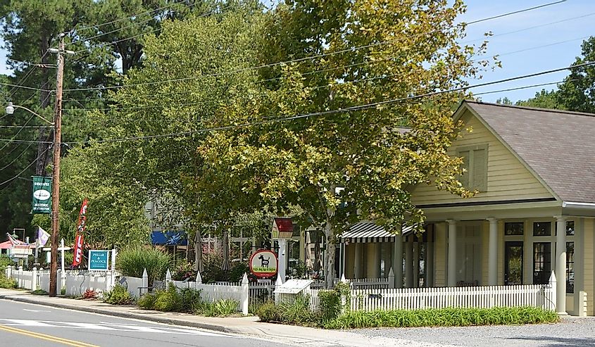 Houses-turned-businesses on Irvington Road, Virginia.