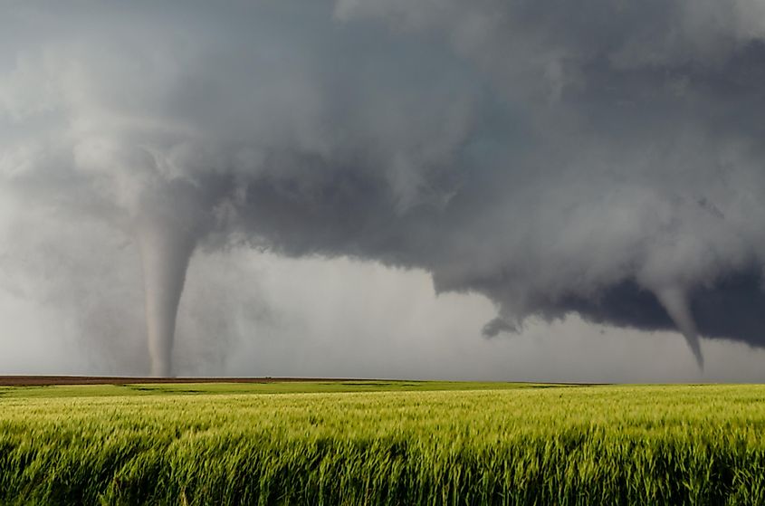 Two tornadoes at once in Kansas