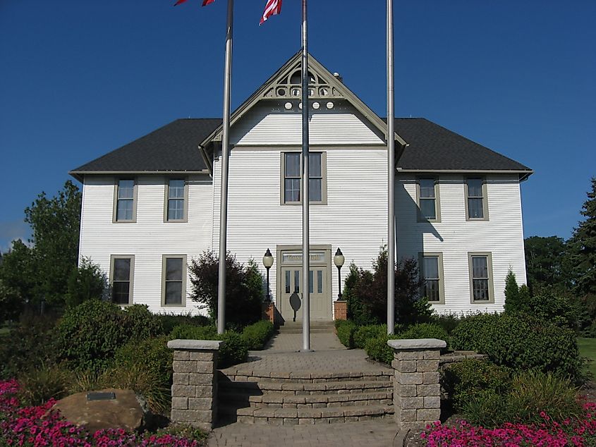 Aurora Town Hall, Ohio.