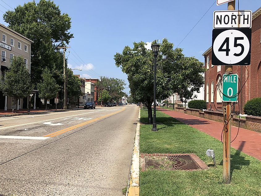 View north at the south end of Route 45 in Salem, New Jersey