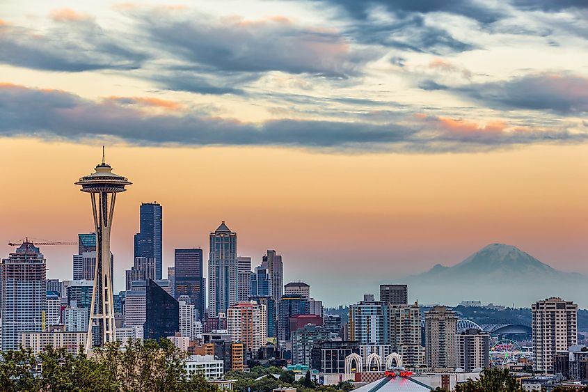 Seattle skyline at sunset