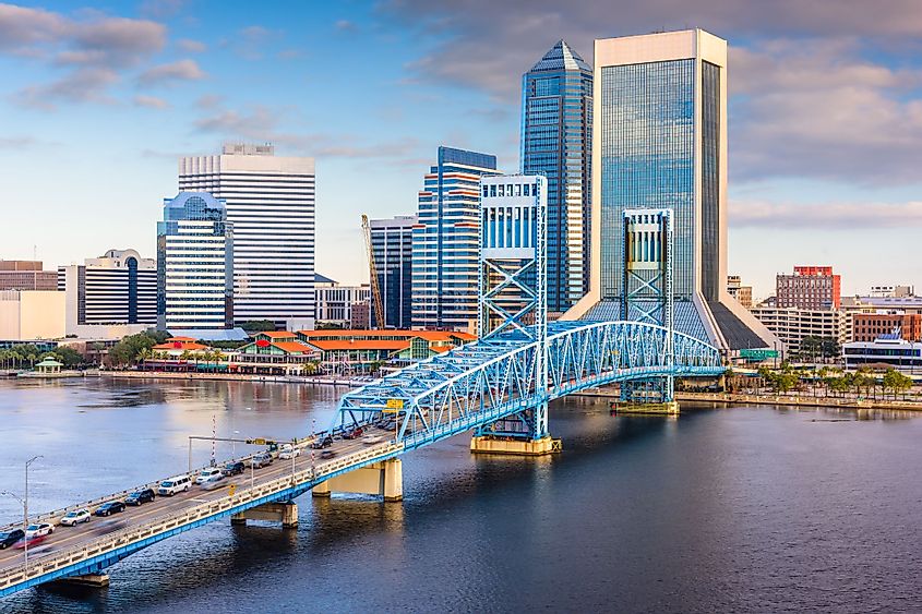 Jacksonville, Florida, downtown skyline in the afternoon over St. Johns River