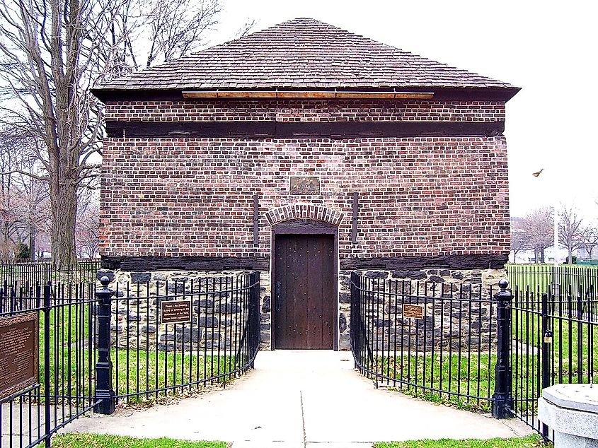 "Bouquet's Blockhouse", en:Fort Pitt (Pennsylvania).