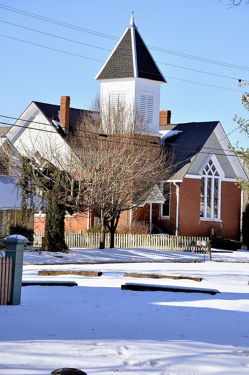 Leiper's Fork, Tennessee. In Wikipedia. https://en.wikipedia.org/wiki/Leiper%27s_Fork,_Tennessee By Sardonic G - https://www.flickr.com/photos/24039825@N06/4319690459/, CC BY 2.0, https://commons.wikimedia.org/w/index.php?curid=9381973